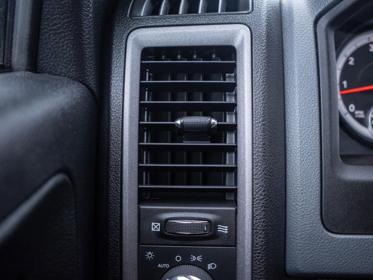 2014 RAM 1500 ST- 5.7L V8 Photo