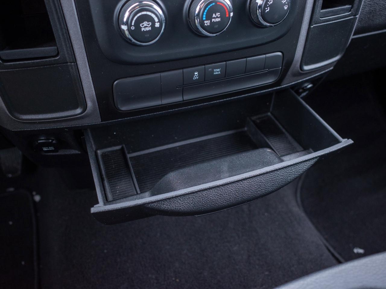 2014 RAM 1500 ST- 5.7L V8 Photo