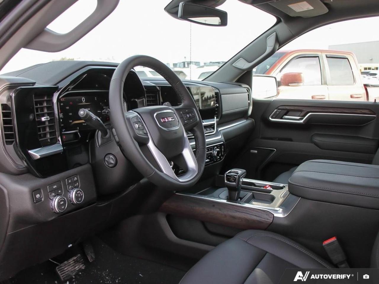 2026 GMC Sierra 1500 Crew Cab Standard Box 4-Wheel Drive SLT Photo