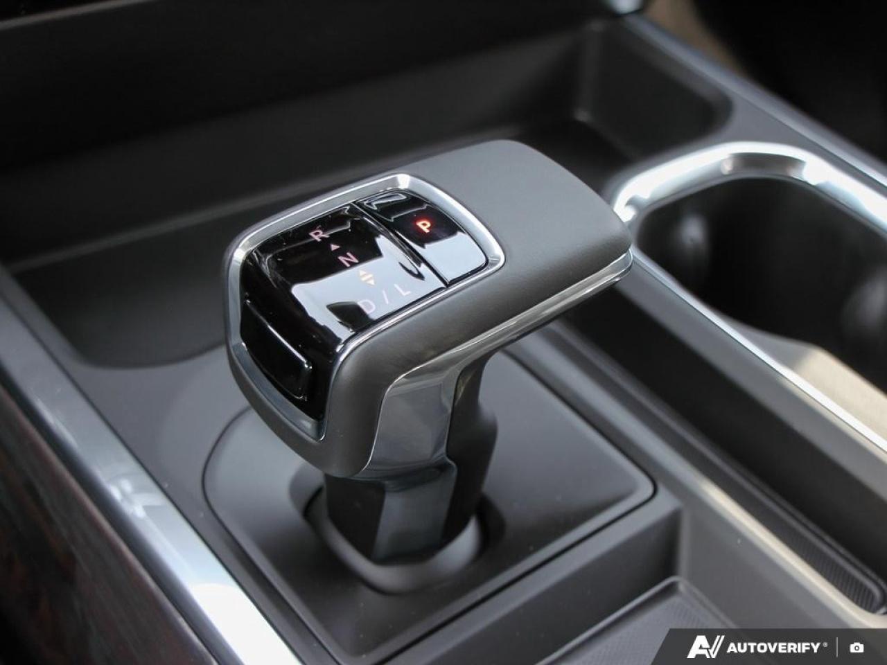 2026 GMC Sierra 1500 Crew Cab Standard Box 4-Wheel Drive SLT Photo