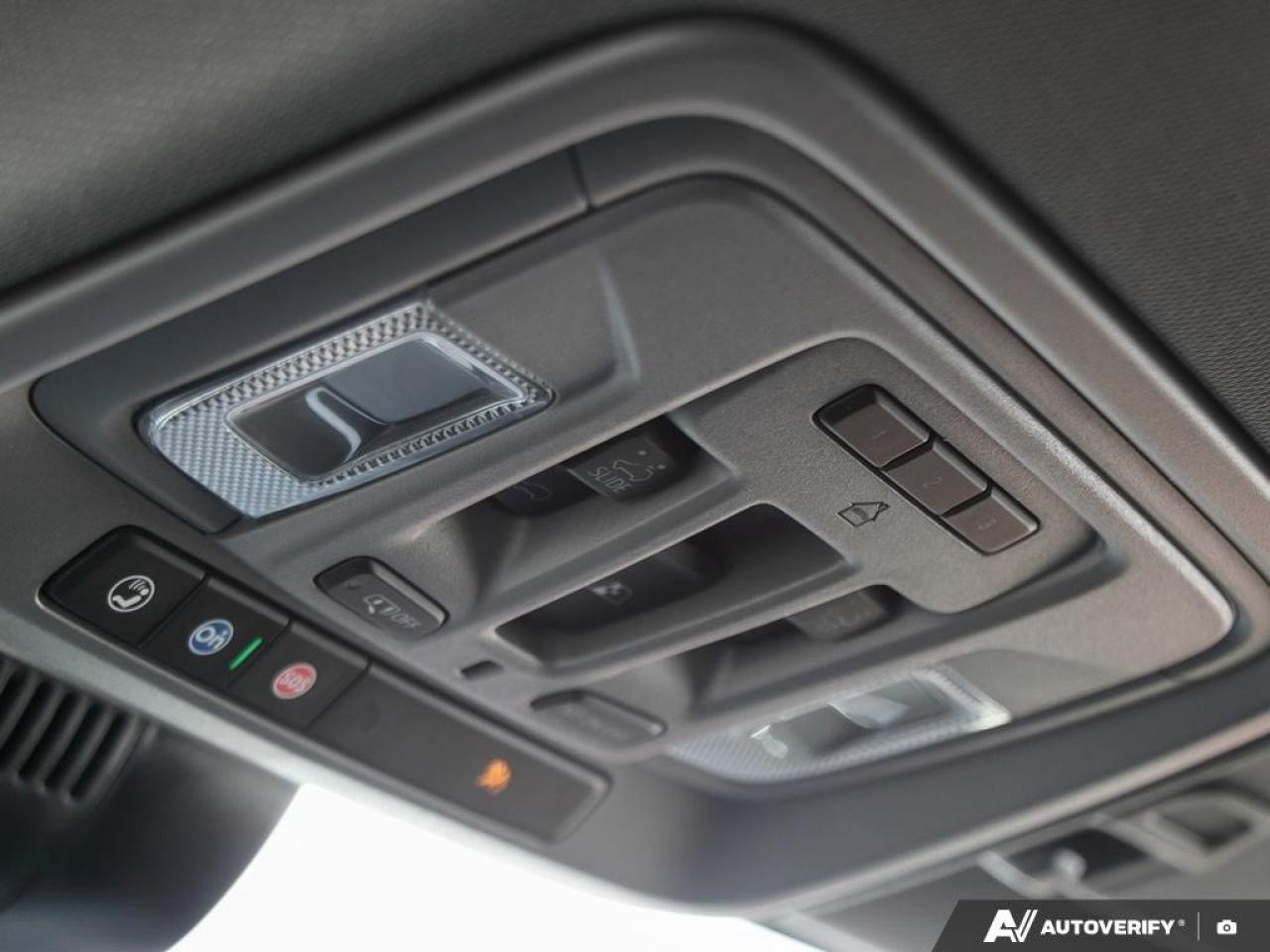 2026 GMC Sierra 1500 Crew Cab Standard Box 4-Wheel Drive SLT Photo