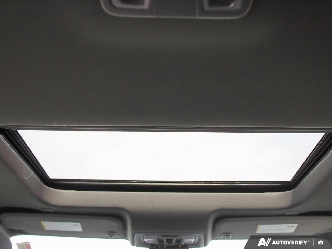 2026 GMC Sierra 1500 Crew Cab Standard Box 4-Wheel Drive SLT Photo