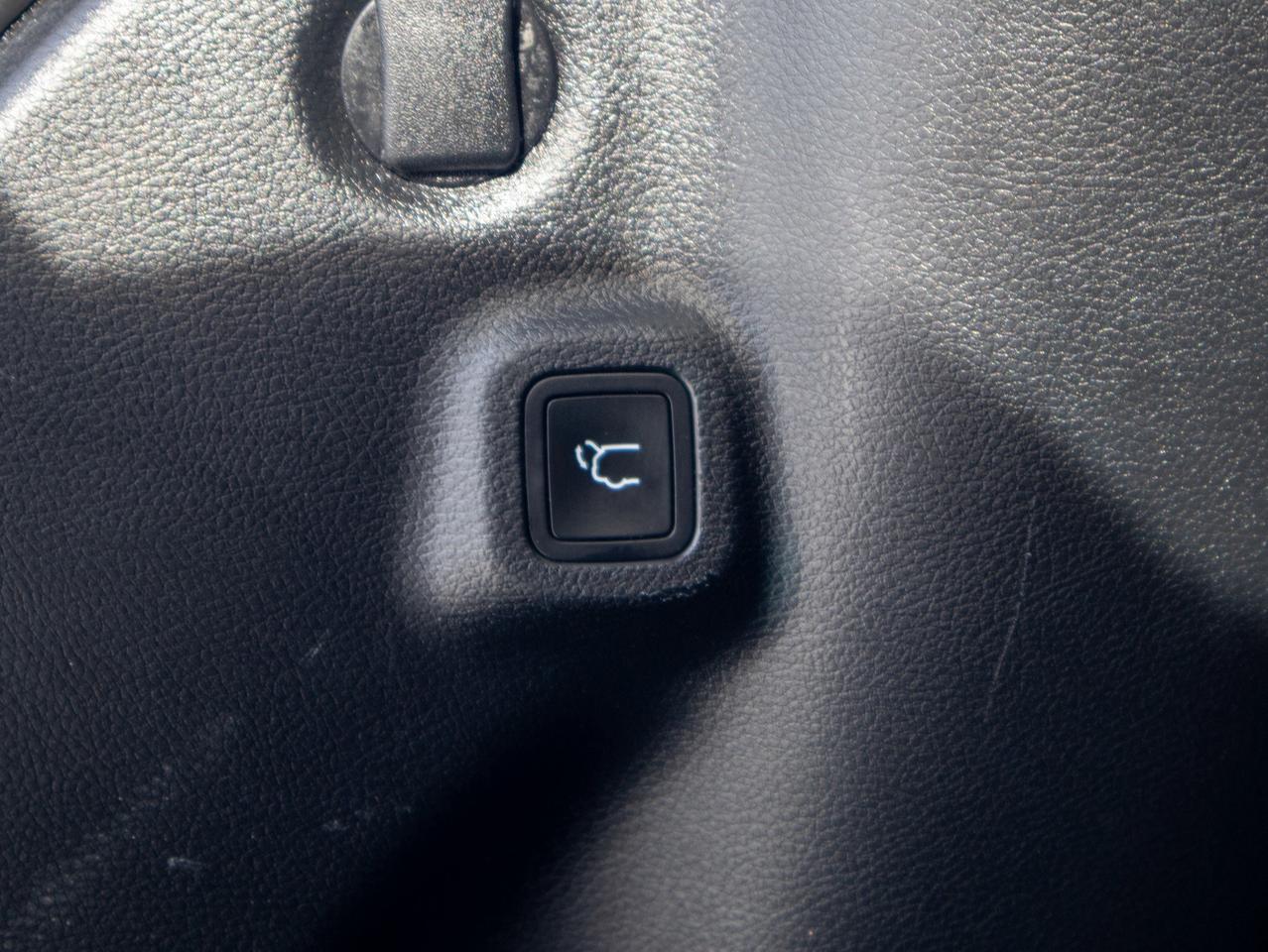 2021 Jeep Compass Trailhawk -  Heated Steering Wheel   Park Assist Photo