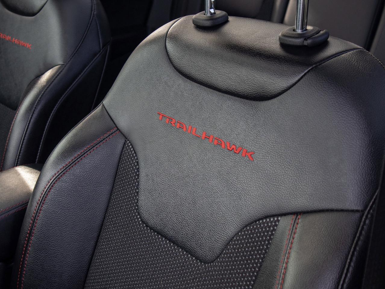 2021 Jeep Compass Trailhawk -  Heated Steering Wheel   Park Assist Photo