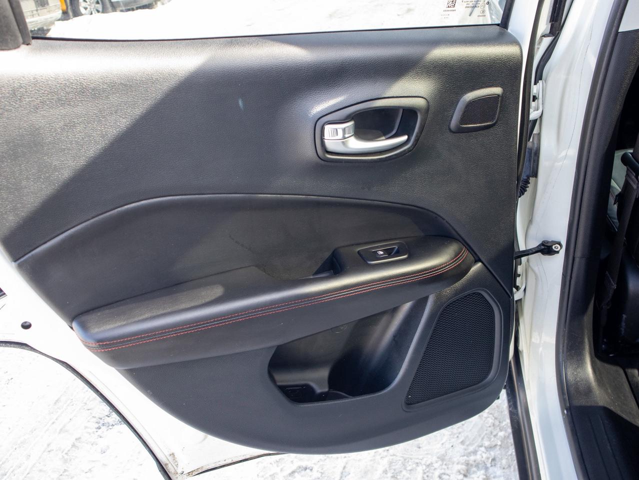2021 Jeep Compass Trailhawk -  Heated Steering Wheel   Park Assist Photo