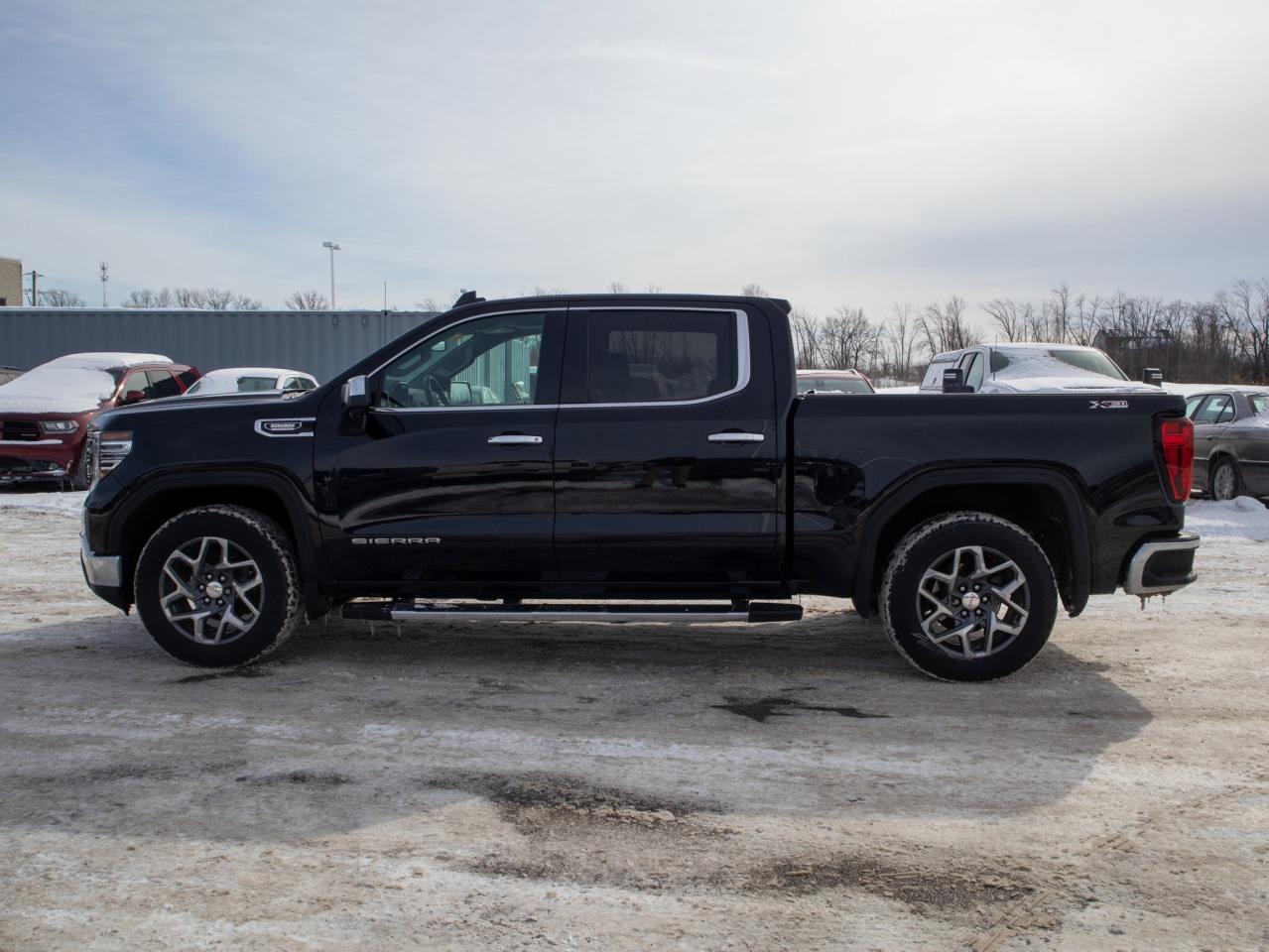 2022 GMC Sierra 1500 SLT - Wi-Fi   Lane Keep Assist Photo4