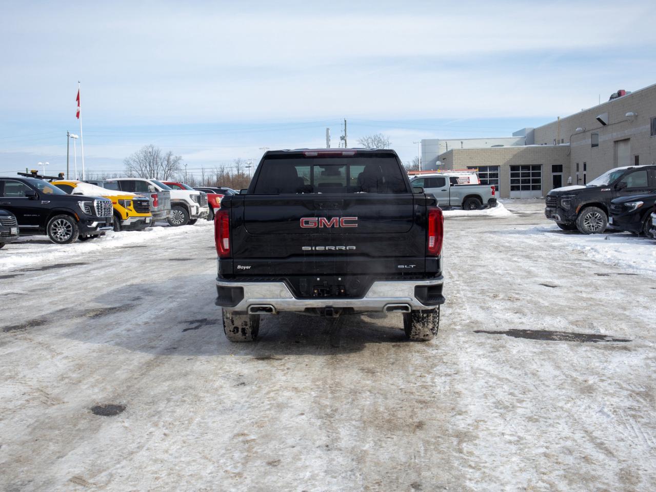 2022 GMC Sierra 1500 SLT - Wi-Fi   Lane Keep Assist Photo