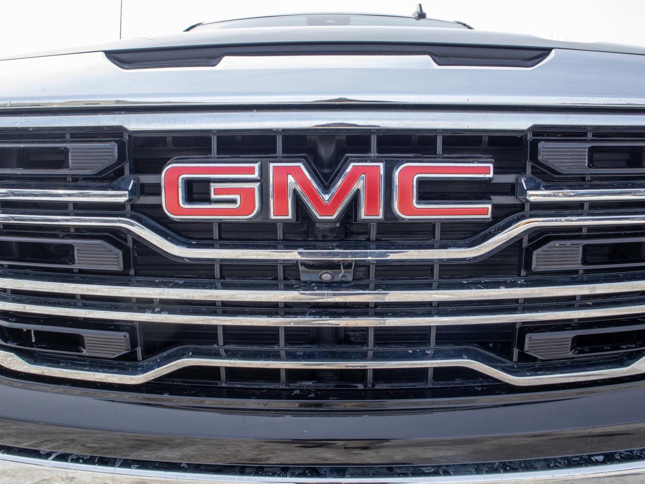 2022 GMC Sierra 1500 SLT - Wi-Fi   Lane Keep Assist Photo