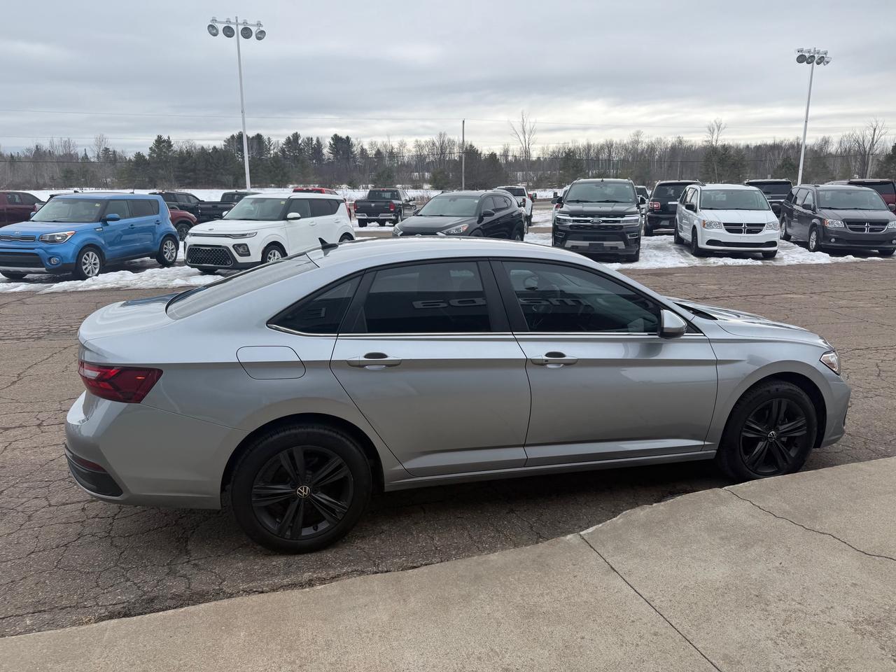 2023 Volkswagen Jetta Comfortline (A8) 4dr Sedan Photo