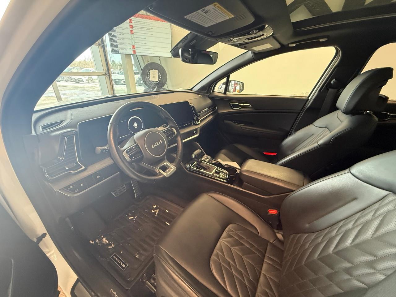 2023 Kia Sportage X-Line Limited w/Black Interior 4dr All-Wheel Drive Photo