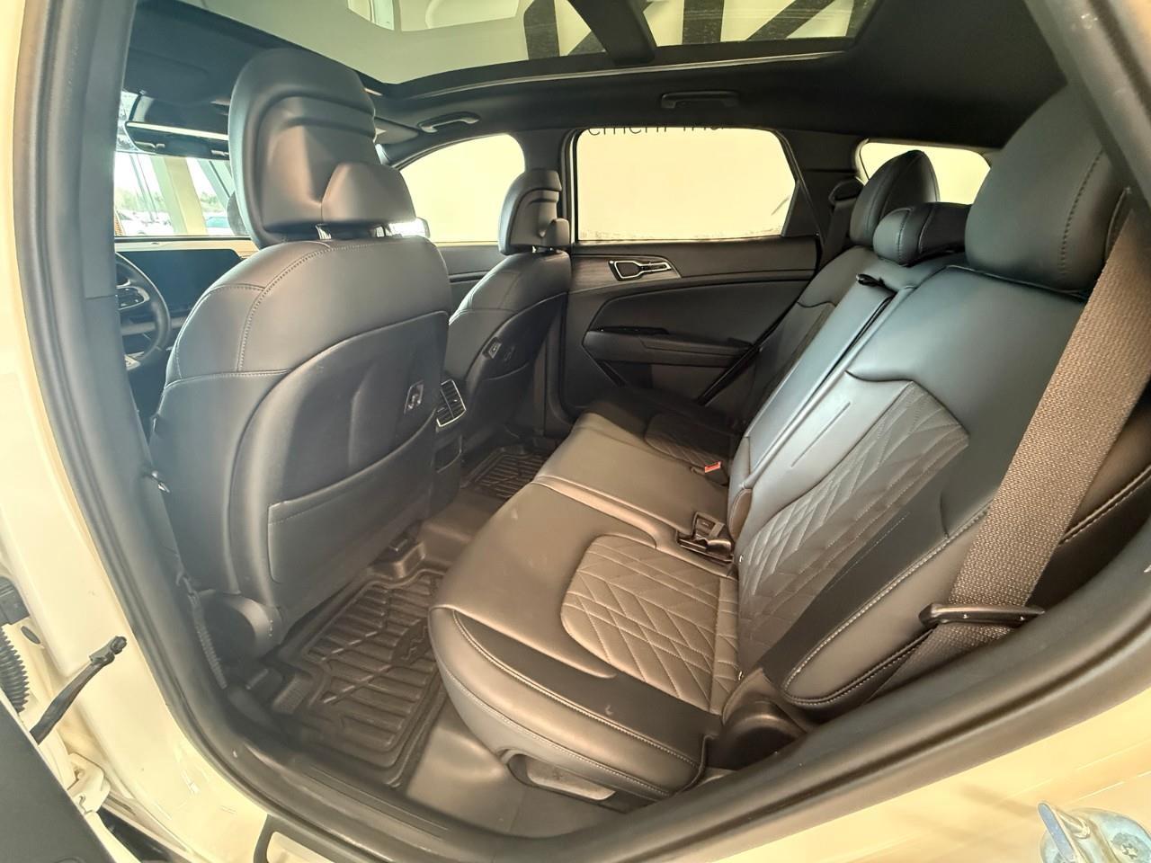 2023 Kia Sportage X-Line Limited w/Black Interior 4dr All-Wheel Drive Photo