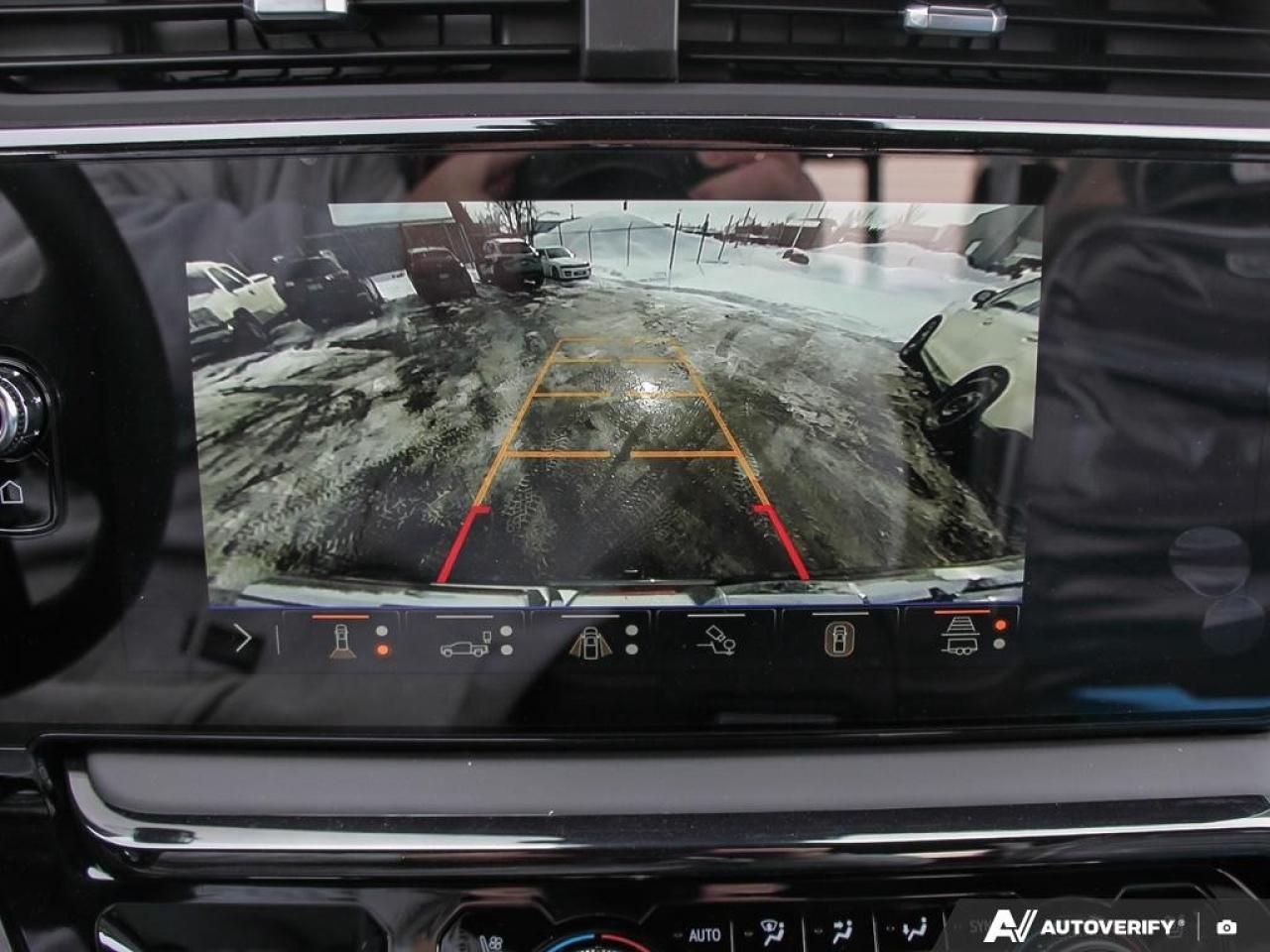 2026 GMC Sierra 1500 Crew Cab Short Box 4-Wheel Drive AT4X Photo