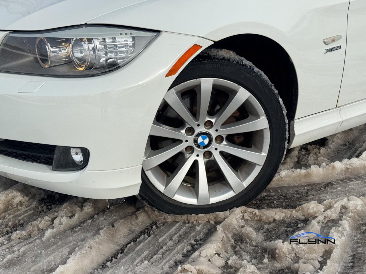 2011 BMW 3 Series 328i xDrive Navigation, Sunroof Photo