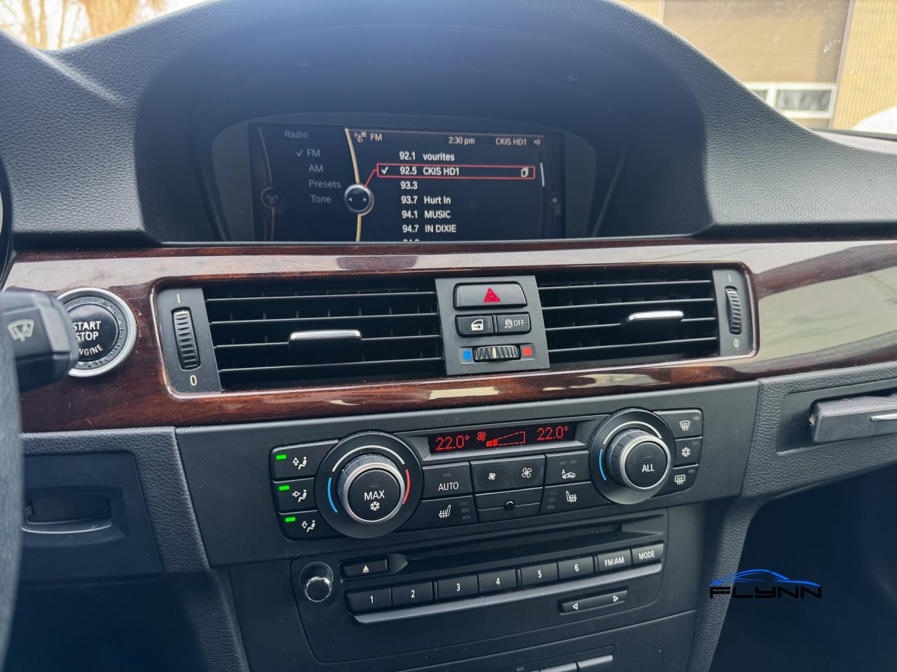 2011 BMW 3 Series 328i xDrive Navigation, Sunroof Photo