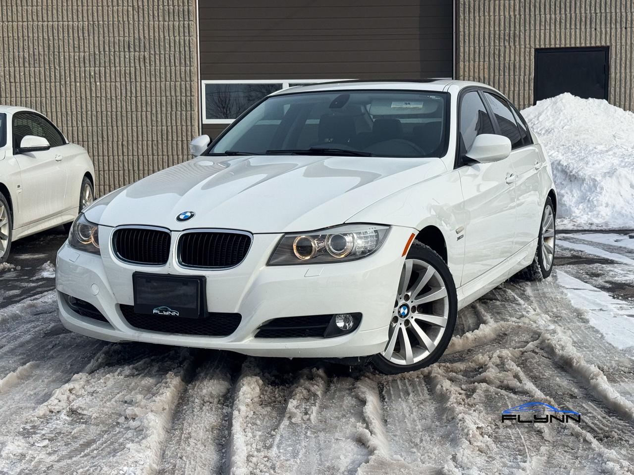 2011 BMW 3 Series 328i xDrive Navigation, Sunroof Photo