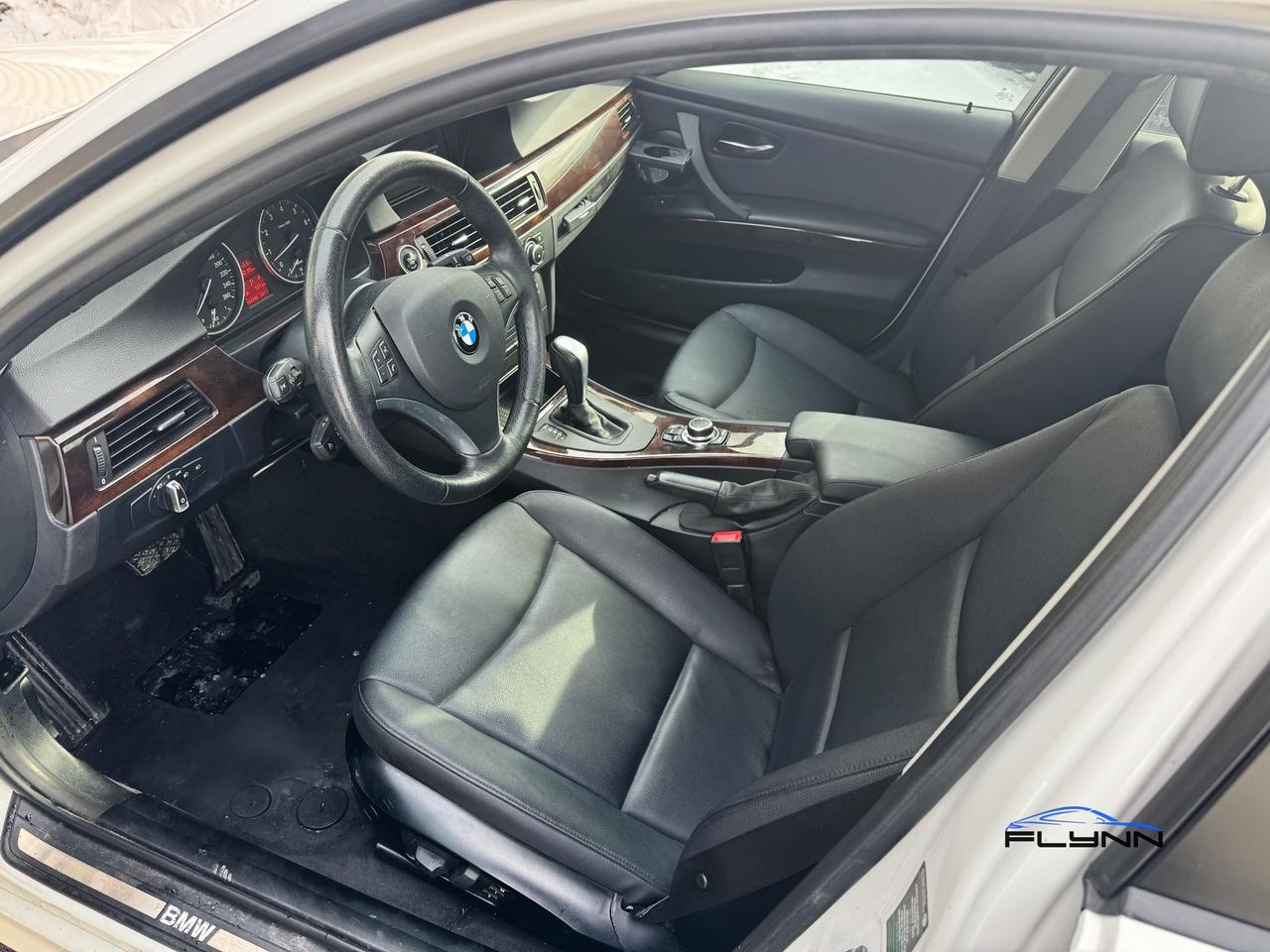 2011 BMW 3 Series 328i xDrive Navigation, Sunroof Photo