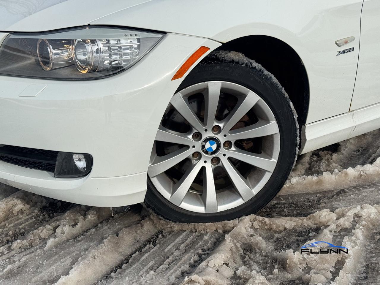 2011 BMW 3 Series 328i xDrive Navigation, Sunroof Photo