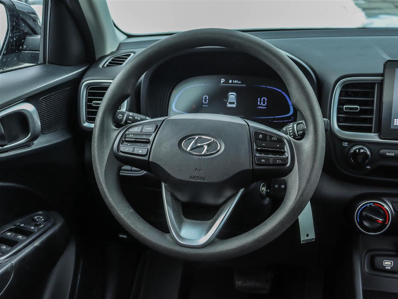 2023 Hyundai Venue Essential 4dr Front-Wheel Drive Photo