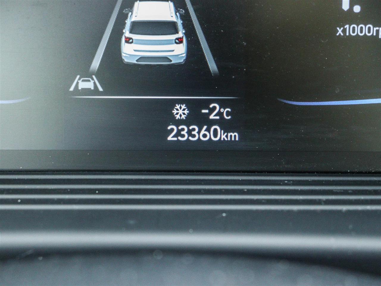 2023 Hyundai Venue Essential 4dr Front-Wheel Drive Photo