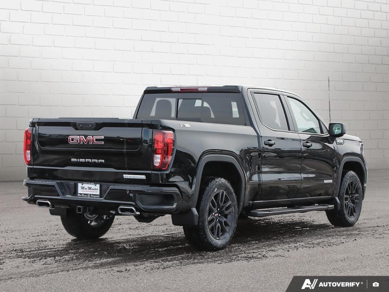 2026 GMC Sierra 1500 Crew Cab Short Box 4-Wheel Drive Elevation Photo4