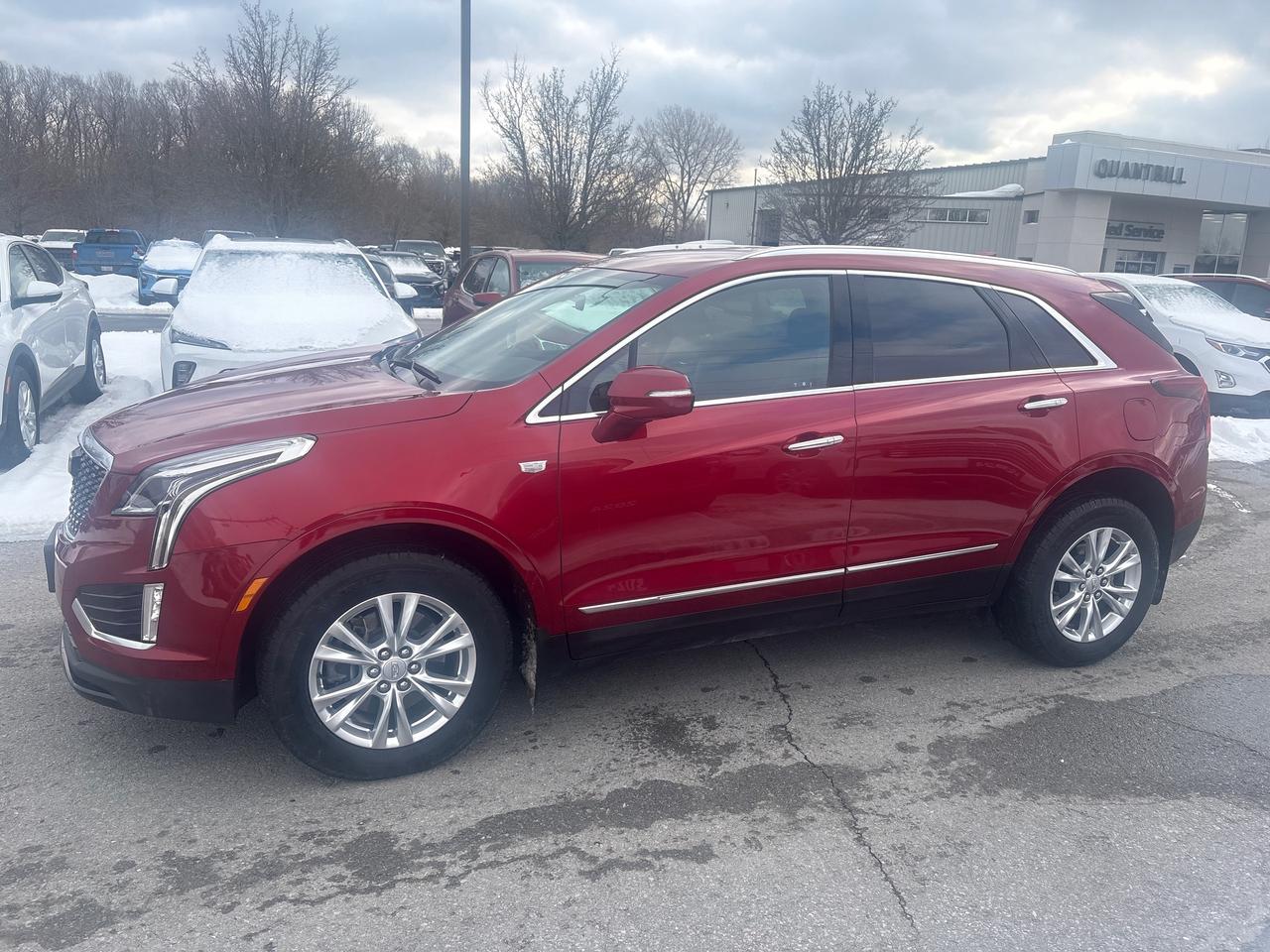 2024 Cadillac XT5 Luxury AWD + Heated Leather + 1 Owner Photo3