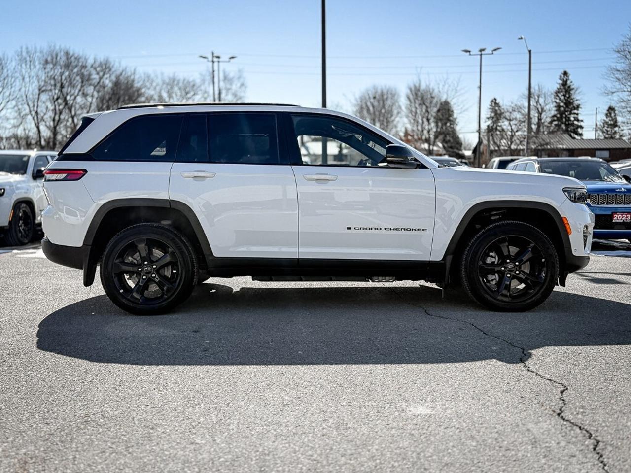 2025 Jeep Grand Cherokee 4xe ALTITUDE   TOW PKG   HEATED/VENTED SEATING   360 Photo3