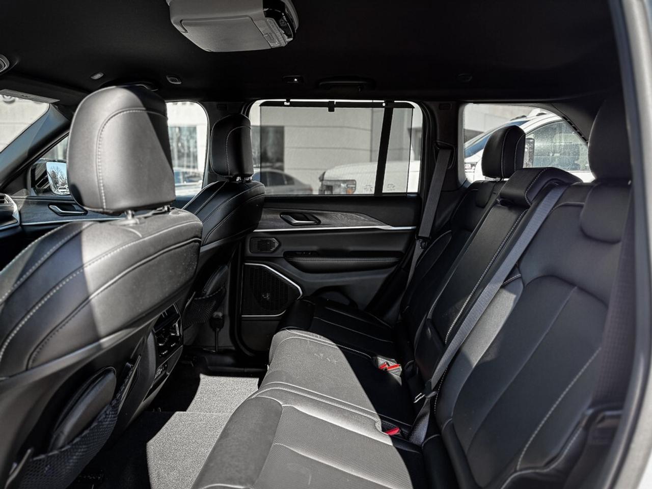 2025 Jeep Grand Cherokee 4xe ALTITUDE   TOW PKG   HEATED/VENTED SEATING   360 Photo