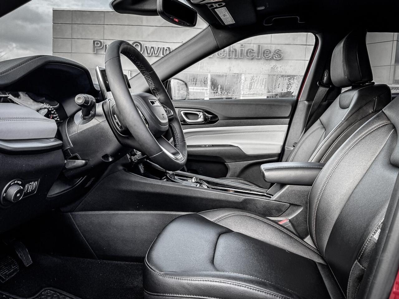 2024 Jeep Compass Limited   HEATED SEATS   REMOTE START   BLINDSPOT Photo