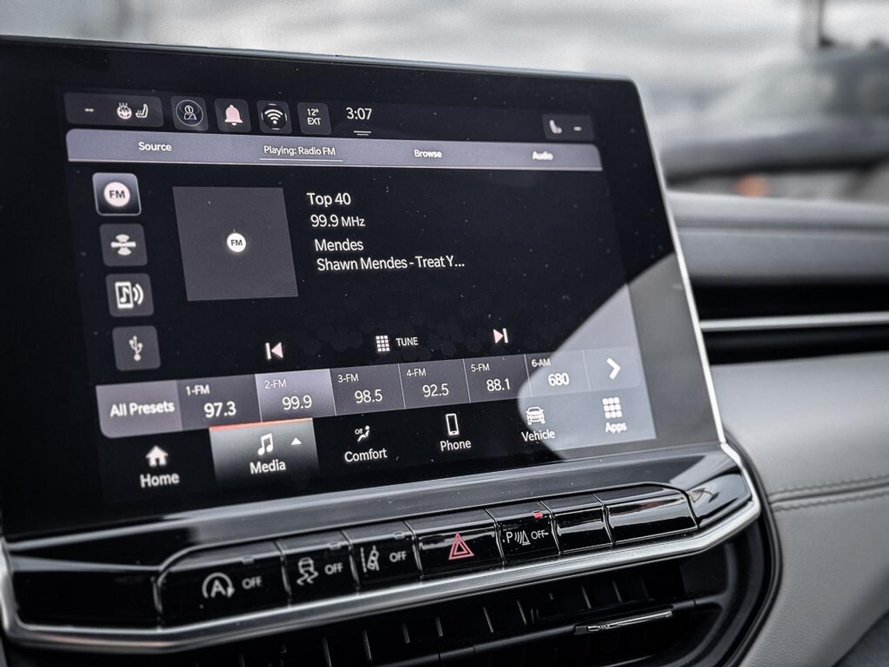 2024 Jeep Compass Limited   HEATED SEATS   REMOTE START   BLINDSPOT Photo