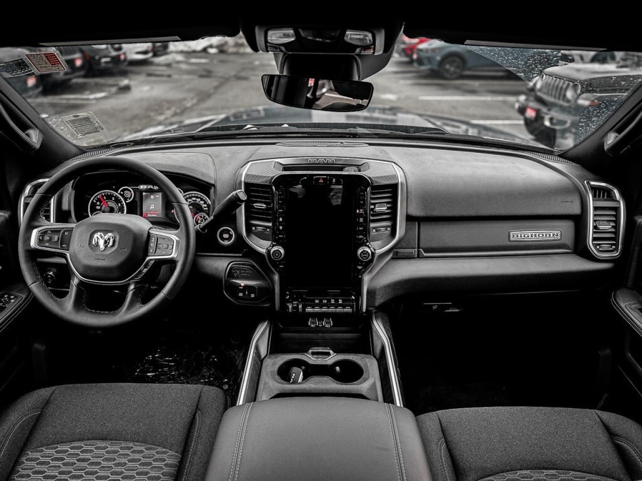 2025 RAM 3500 Big Horn   CREW   LEVEL 1   5TH WHEEL PREP   HEATE Photo4