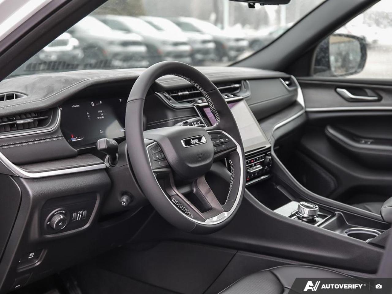 2025 Jeep Grand Cherokee Limited 4dr 4x4 Photo