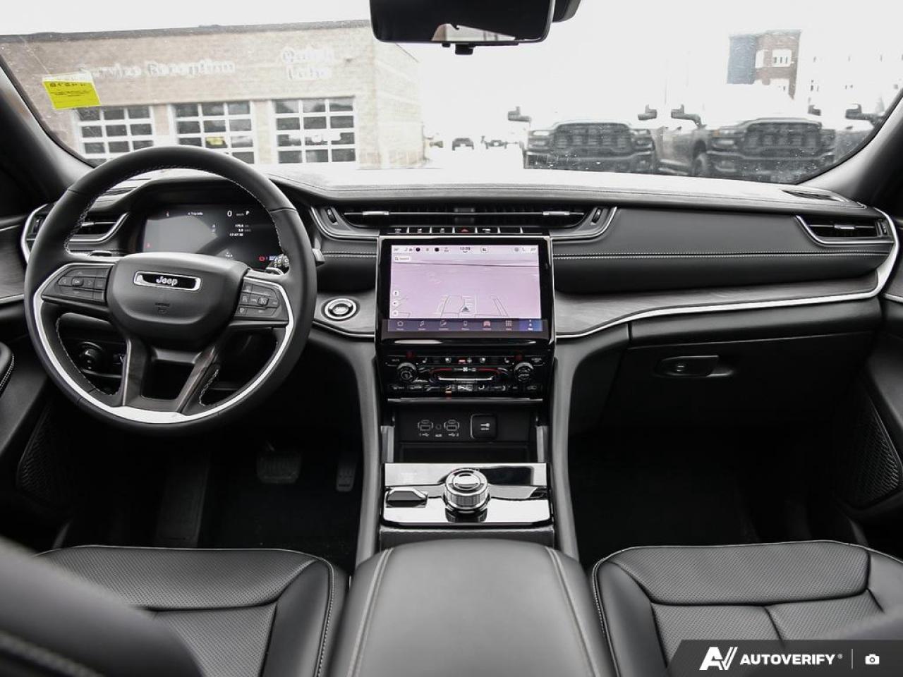 2025 Jeep Grand Cherokee Limited 4dr 4x4 Photo