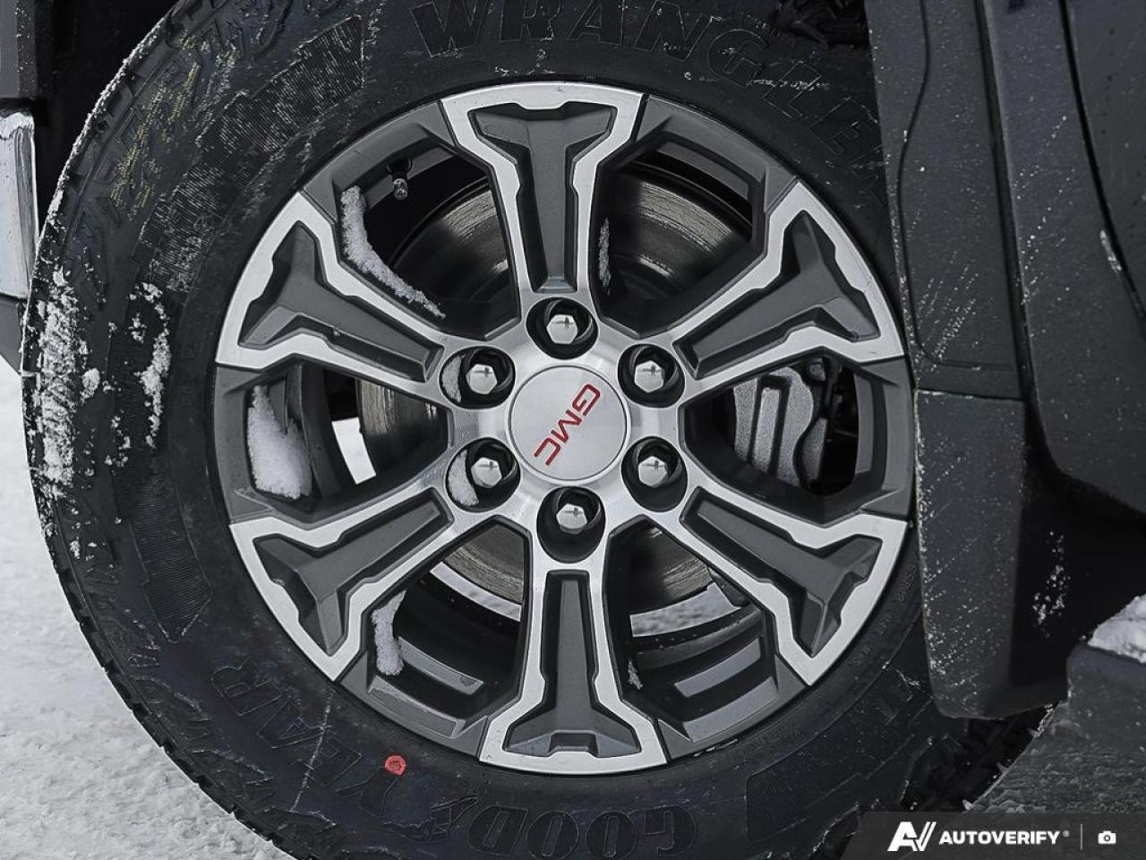 2026 GMC Sierra 1500 Crew Cab Short Box 4-Wheel Drive SLT Photo