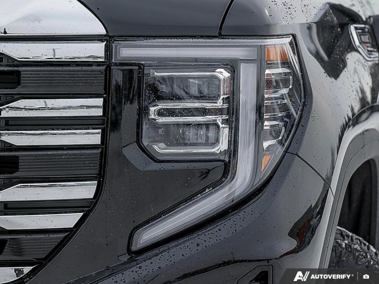 2026 GMC Sierra 1500 Crew Cab Short Box 4-Wheel Drive SLT Photo