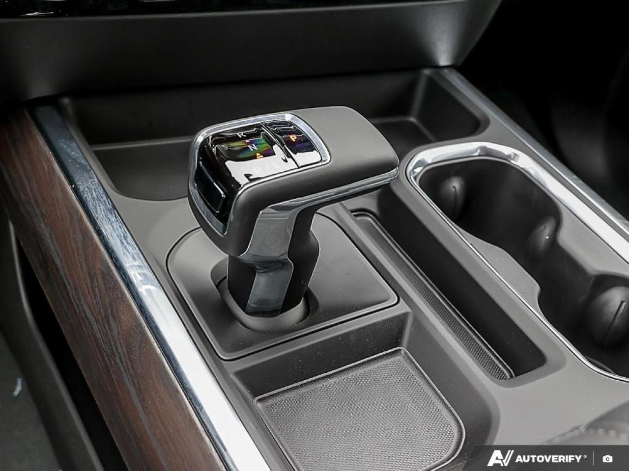 2026 GMC Sierra 1500 Crew Cab Short Box 4-Wheel Drive SLT Photo