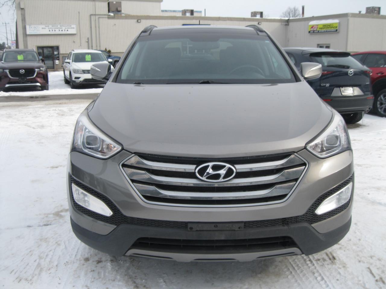 2015 Hyundai Santa Fe Sport 2.4 Luxury (A6) 4dr All-Wheel Drive Photo