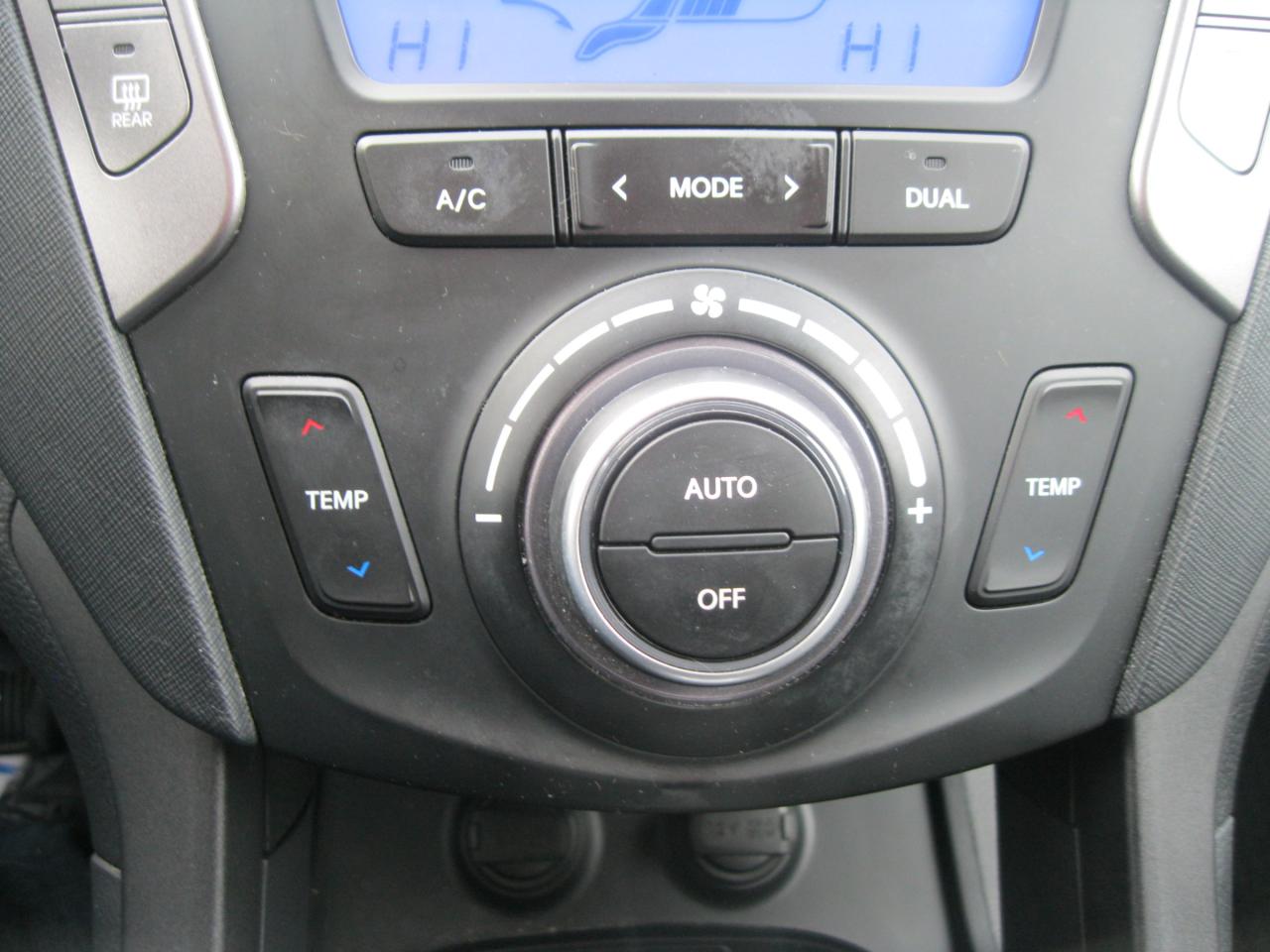 2015 Hyundai Santa Fe Sport 2.4 Luxury (A6) 4dr All-Wheel Drive Photo