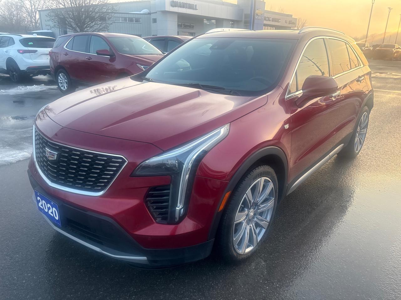 2020 Cadillac XT4 Premium Luxury AWD + Comf/Conv Pkgs + Sunroof + Na Photo2