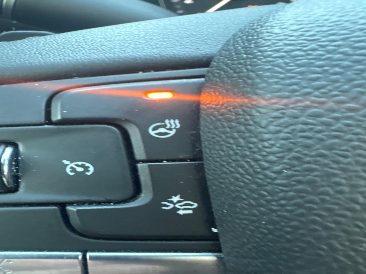 2020 Cadillac XT4 Premium Luxury AWD + Comf/Conv Pkgs + Sunroof + Na Photo