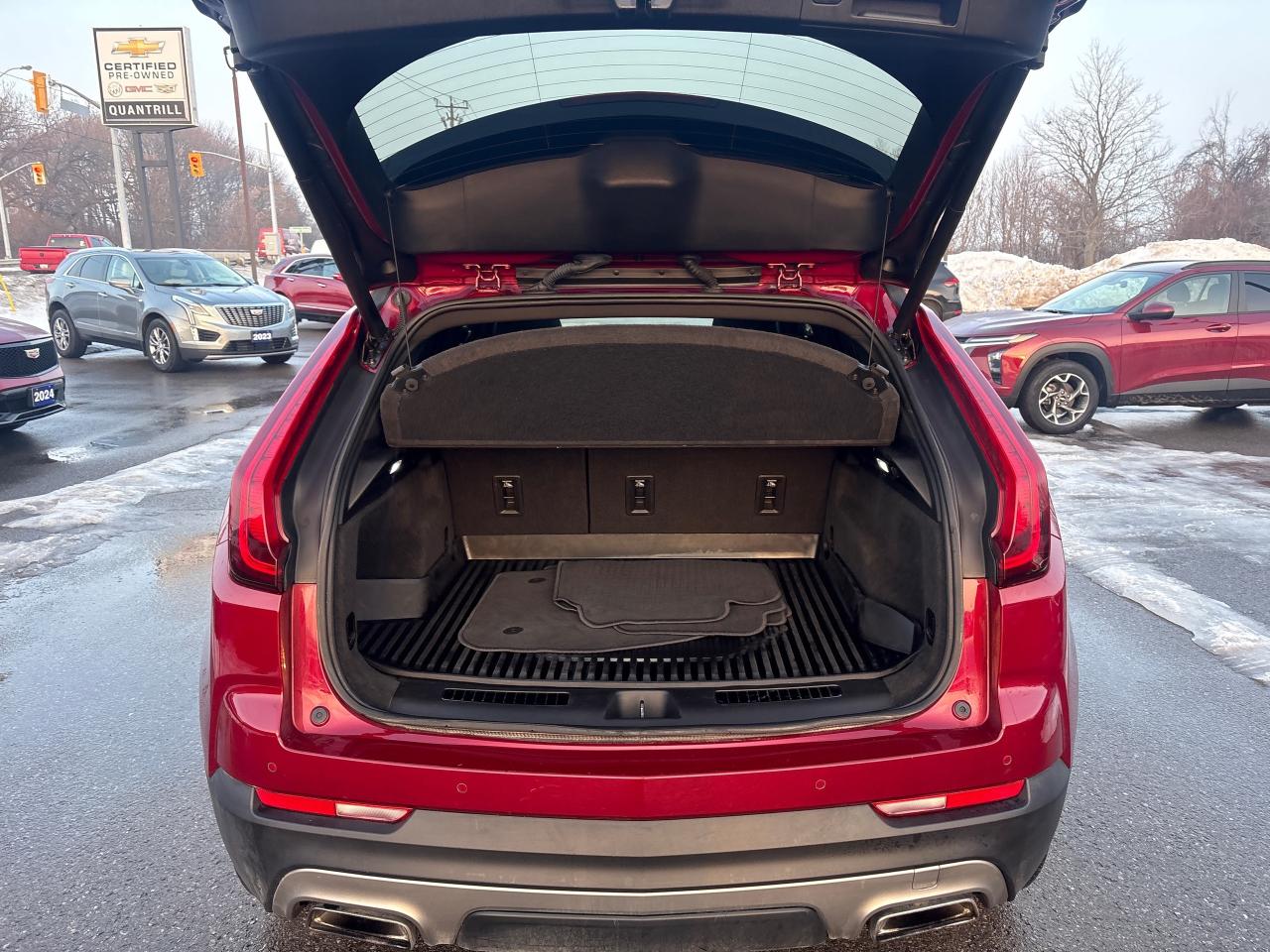 2020 Cadillac XT4 Premium Luxury AWD + Comf/Conv Pkgs + Sunroof + Na Photo