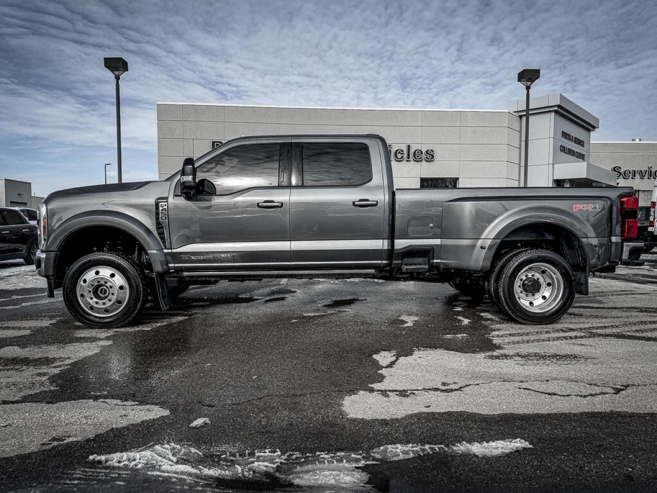 2024 Ford F-450 Lariat   CREW   DUALLY   LARIAT ULTIMATE PKG   FX4 Photo