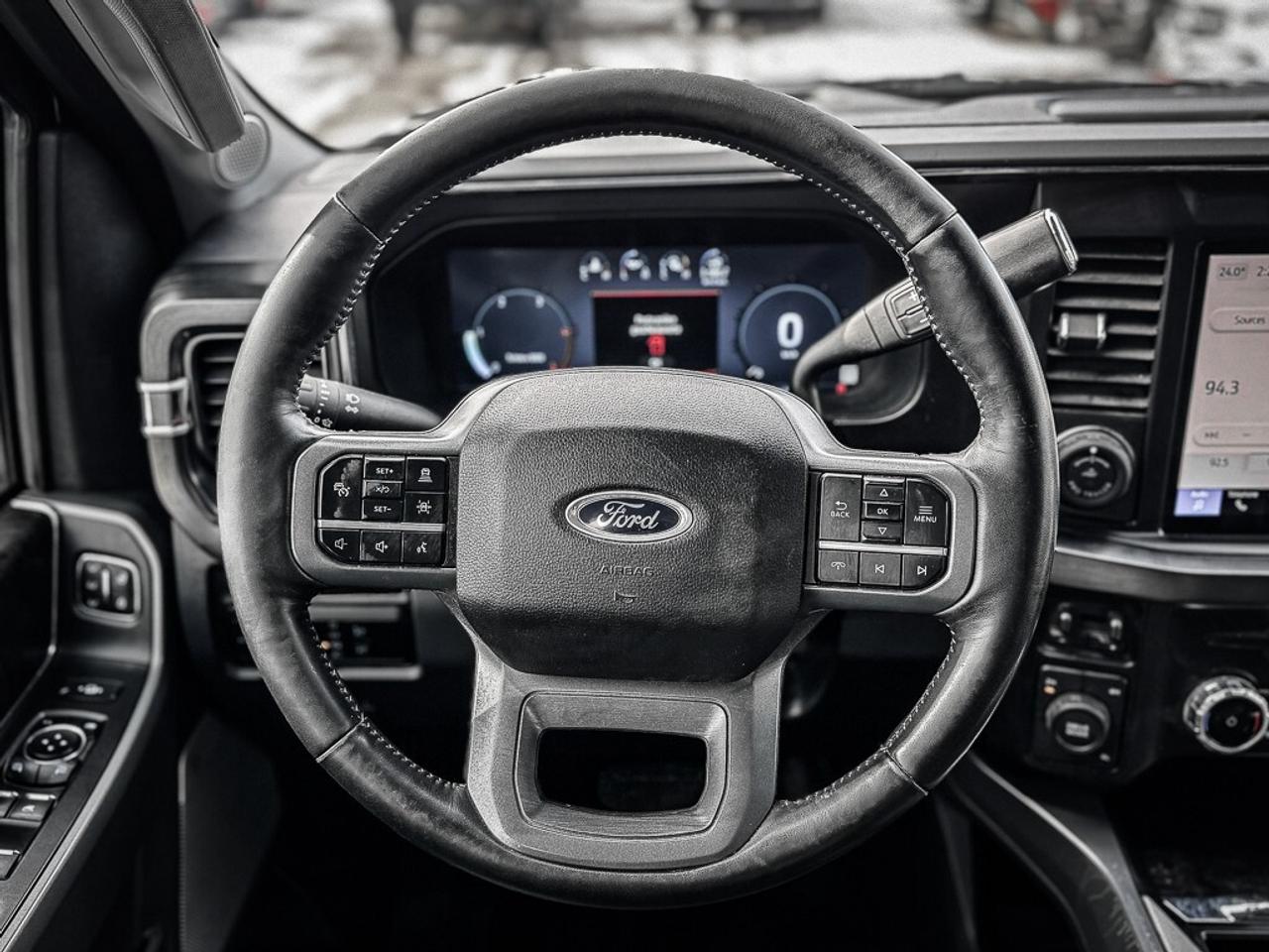 2024 Ford F-450 Lariat   CREW   DUALLY   LARIAT ULTIMATE PKG   FX4 Photo