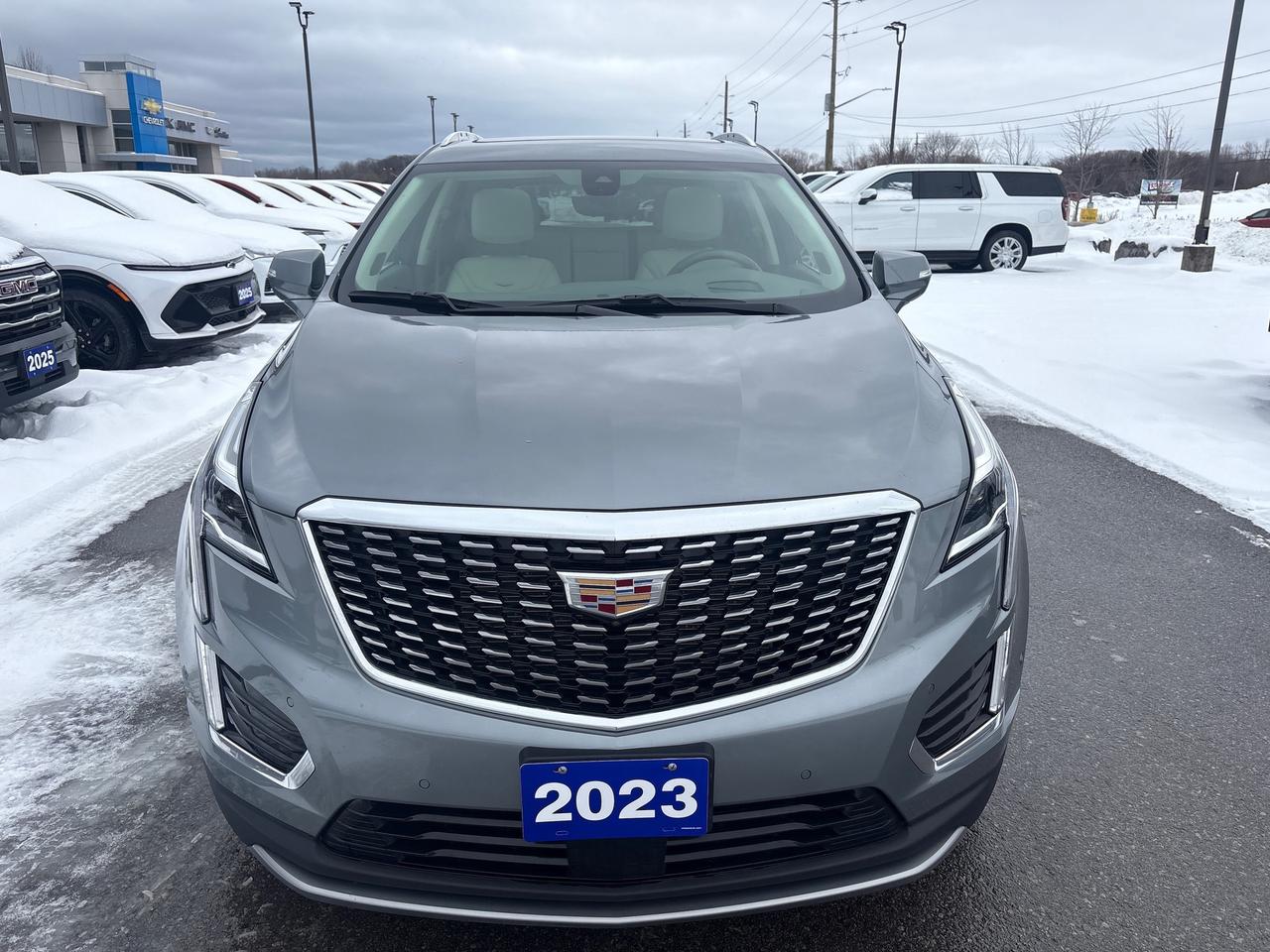 2023 Cadillac XT5 Premium Luxury AWD + Tech Pkg + Drivers Assist Pkg Photo5