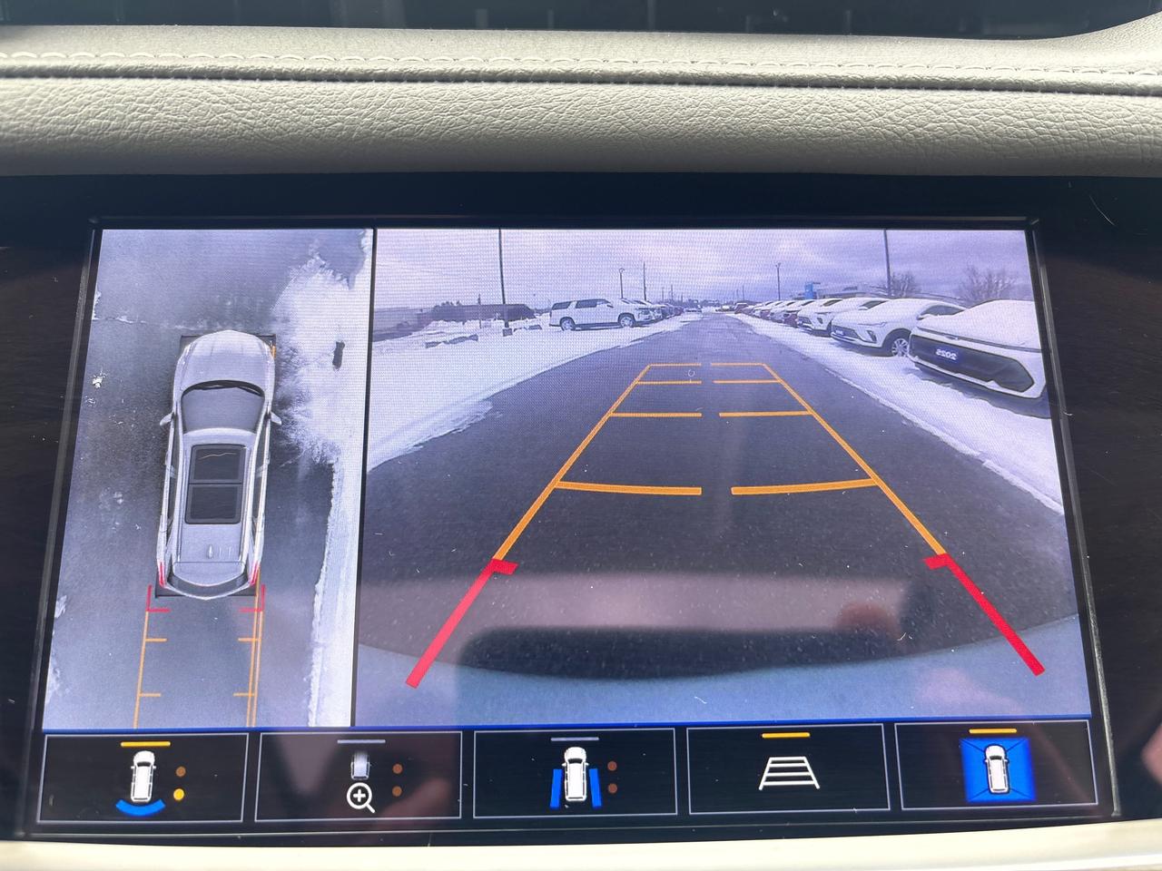 2023 Cadillac XT5 Premium Luxury AWD + Tech Pkg + Drivers Assist Pkg Photo