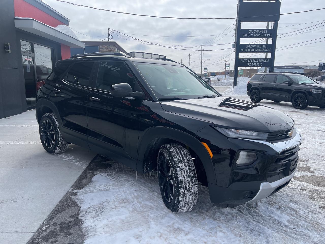 2023 Chevrolet TrailBlazer AWD 4dr LT Panoroof Back Up Camera Photo