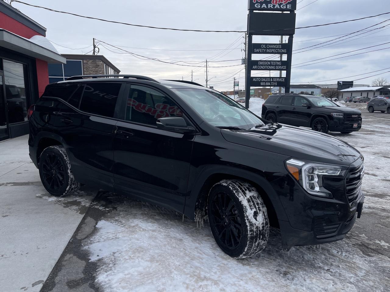 2024 GMC Terrain AWD 4dr SLE Keyless Go Back Up Cam Power Liftgate Photo
