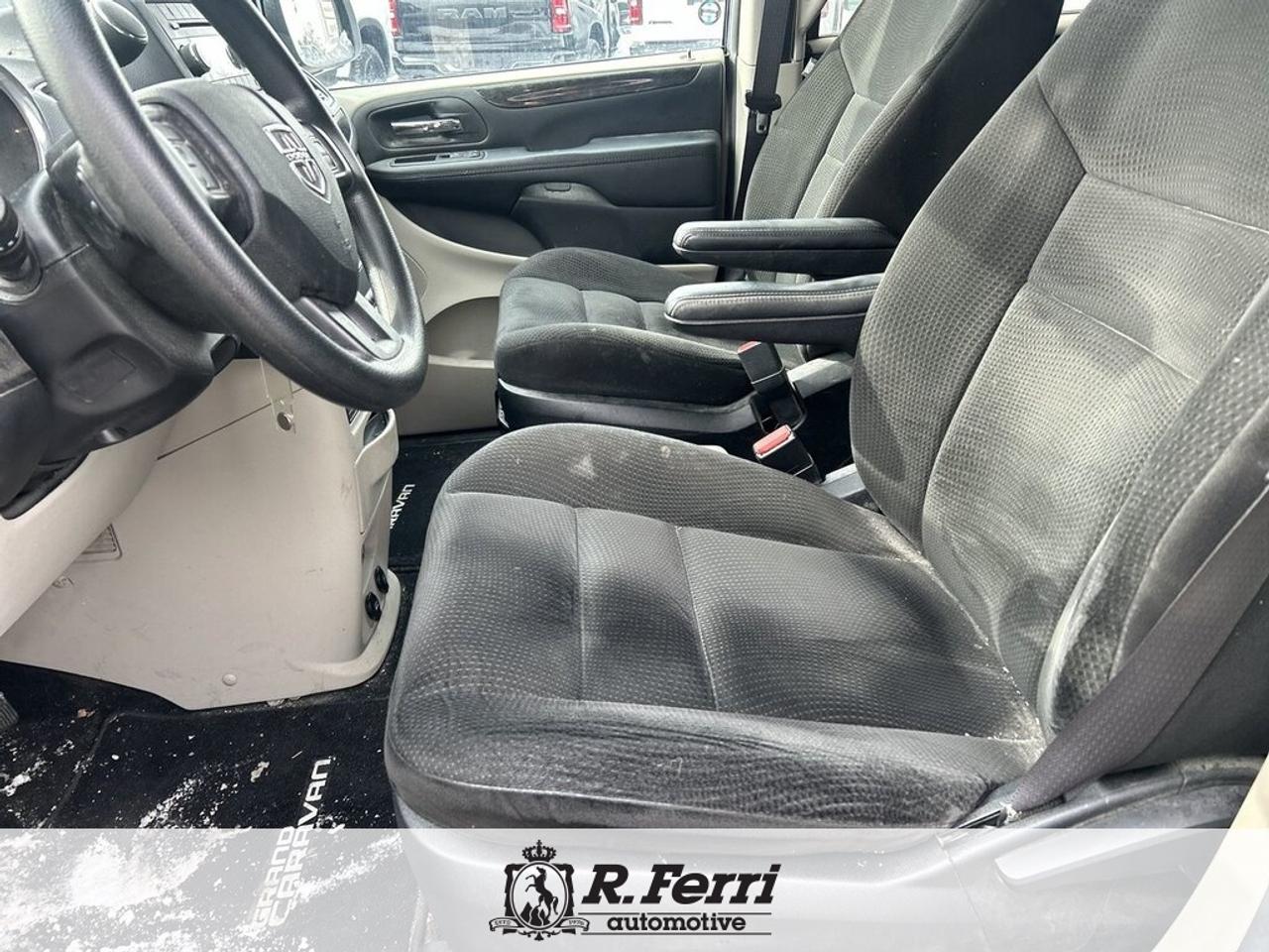 2017 Dodge Grand Caravan CVP/SXT Passenger Van Photo