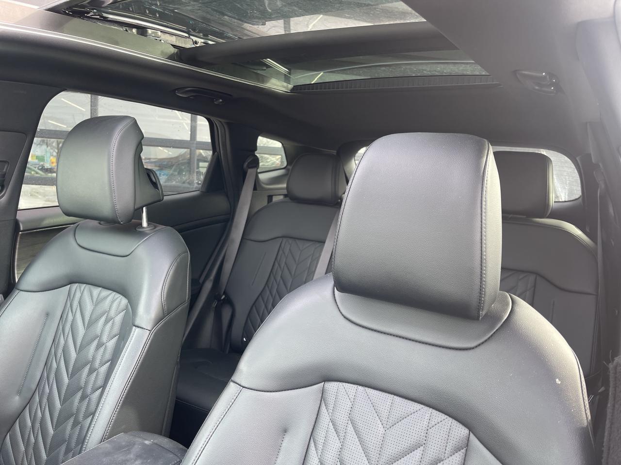 2023 Kia Sportage X-Line Limited AWD w-Black Interior Nav Sunroof Photo