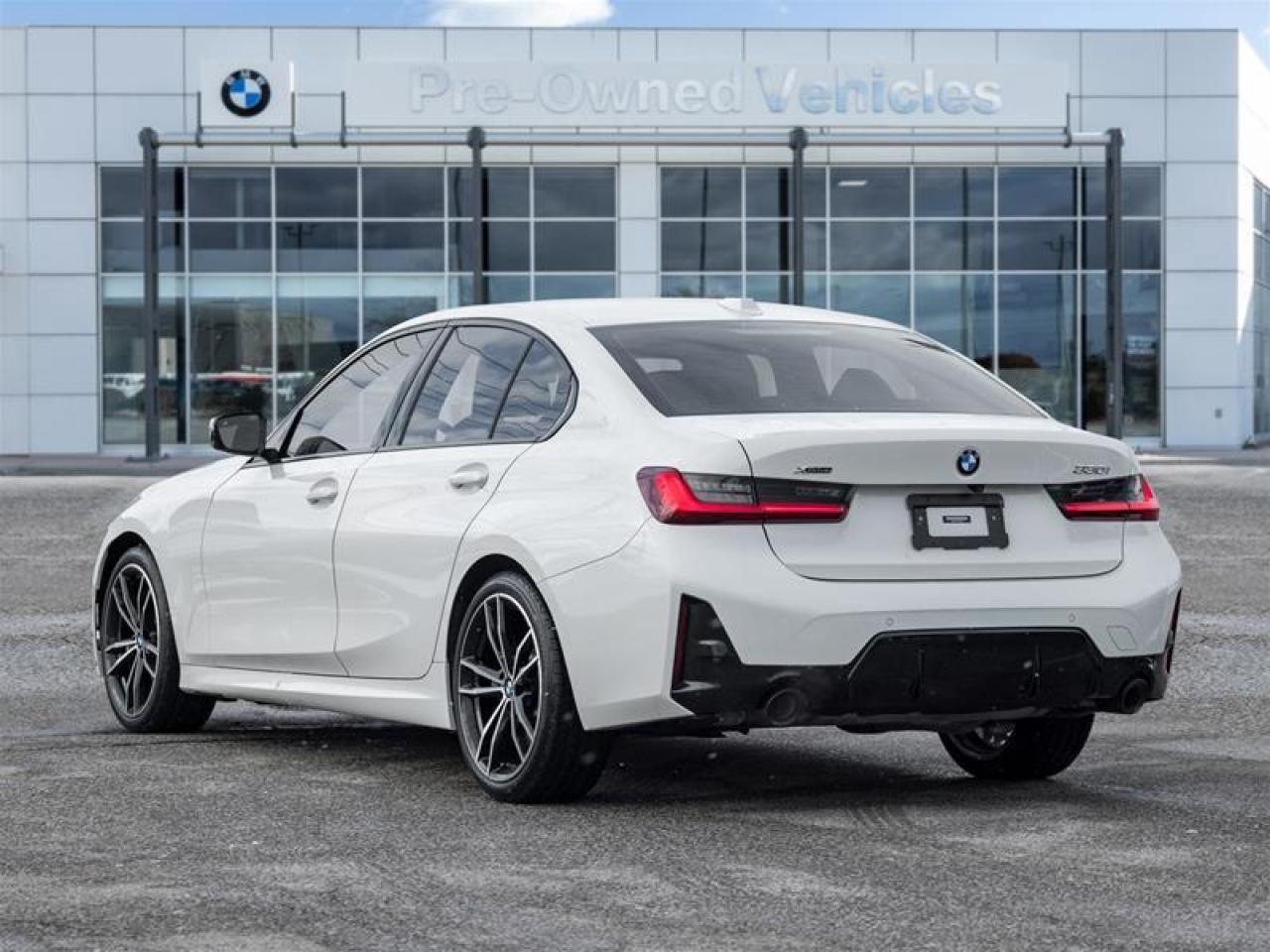 2023 BMW 330 i xDrive 4dr All-Wheel Drive Sedan Photo