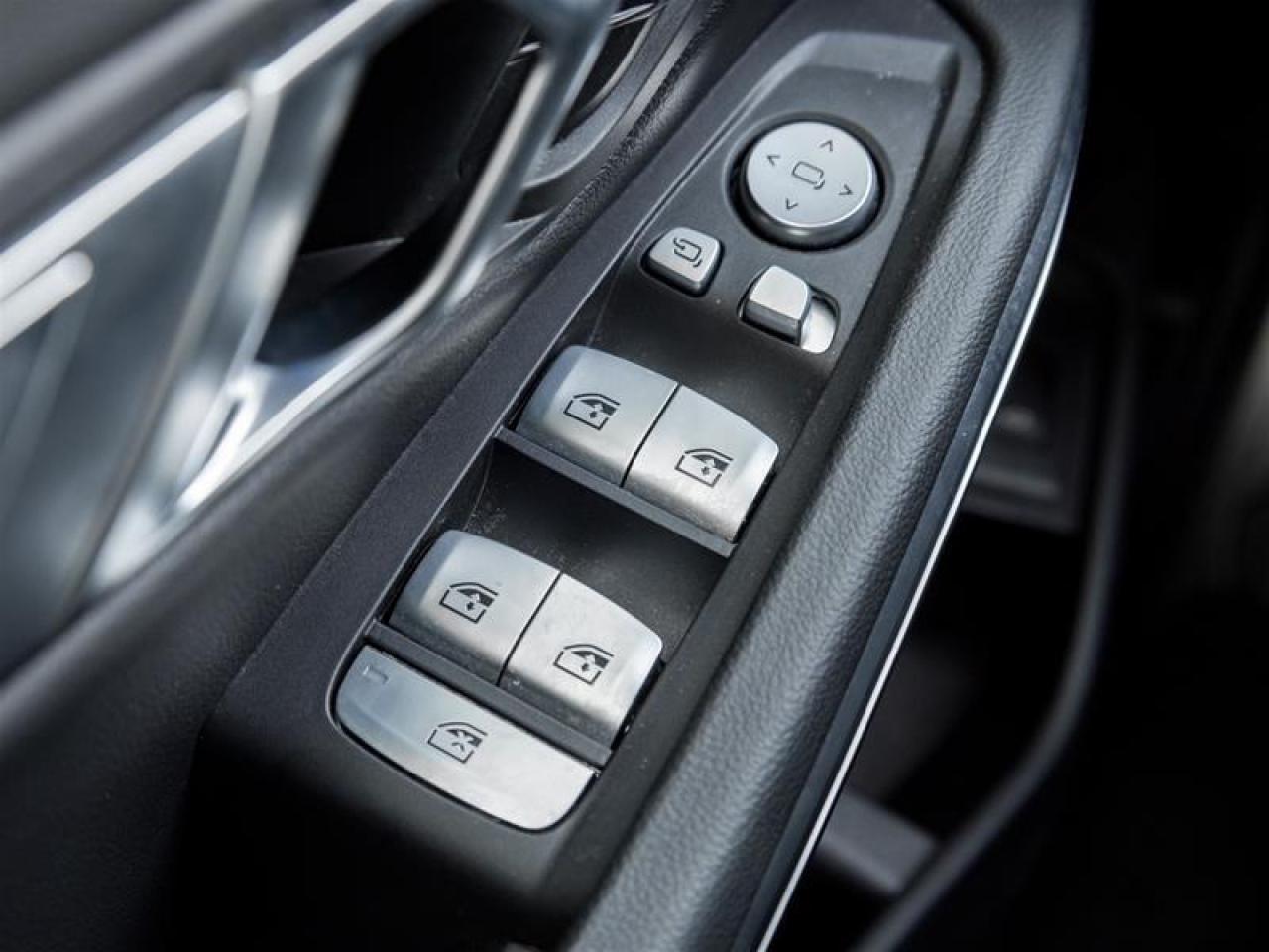 2023 BMW 330 i xDrive 4dr All-Wheel Drive Sedan Photo